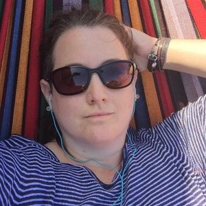Meet your Posher, Carrie